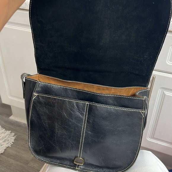 Patricia Nash Floral Crossbody Bag - Red and Black - Picture 8 of 10